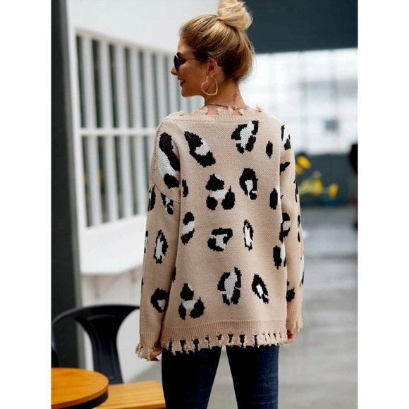 Leopard print distressed oversized sweater tan - Picture 2 of 3